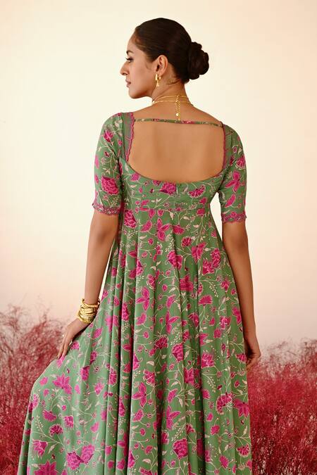 Baise Gaba Green Crepe Embroidery V-neck Haana Floral Anarkali Online at Aza Fashions Baise Gaba_Green Crepe Embroidery V-neck Haana Floral Anarkali _Online_at_Aza_Fashions