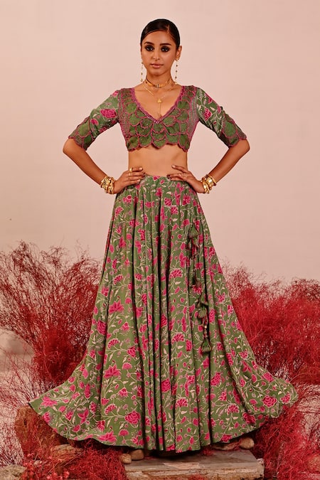 Baise Gaba Green Crepe, Organza Embroidery V-neck Liuora Floral Lehenga Set Online at Aza Fashions Baise Gaba_Green Crepe, Organza Embroidery V-neck Liuora Floral Lehenga Set _Online_at_Aza_Fashions