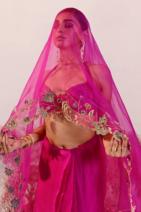 Buy_Baise Gaba_Magenta Organza, Crepe Embroidery Dastaan Floral Saree 