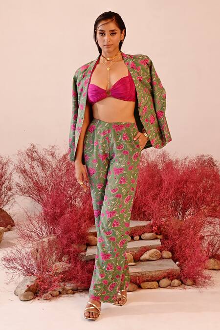 Baise Gaba Green Crepe Embroidery Sajida Floral Blazer And Pant Set Online at Aza Fashions Baise Gaba_Green Crepe Embroidery Sajida Floral Blazer And Pant Set _Online_at_Aza_Fashions