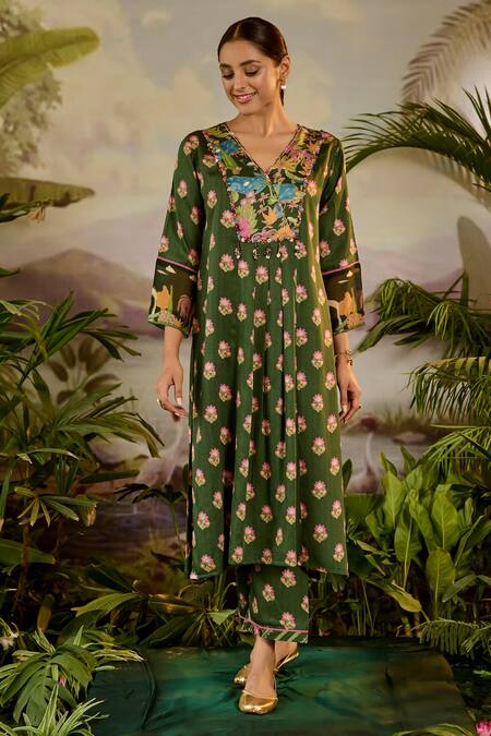 Baise Gaba Green Modal, Satin Embroidery, Beads V-neck Ruhani Printed Pleated Kurta Online at Aza Fashions Baise Gaba_Green Modal, Satin Embroidery, Beads V-neck Ruhani Printed Pleated Kurta _Online_at_Aza_Fashions