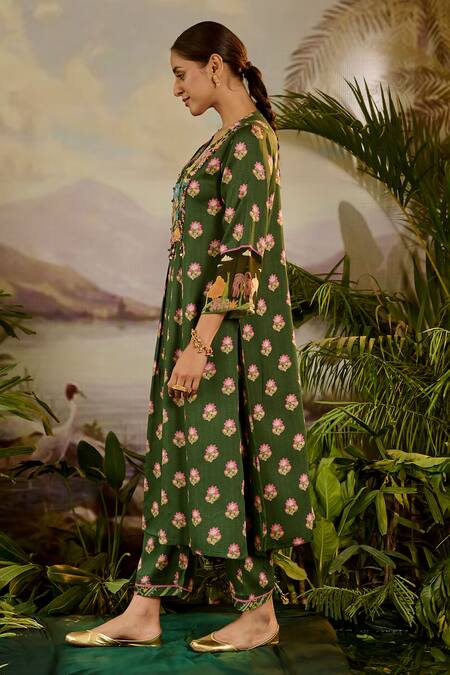 Baise Gaba Green Modal, Satin Embroidery, Beads V-neck Ruhani Printed Pleated Kurta at Aza Fashions Baise Gaba_Green Modal, Satin Embroidery, Beads V-neck Ruhani Printed Pleated Kurta _at_Aza_Fashions