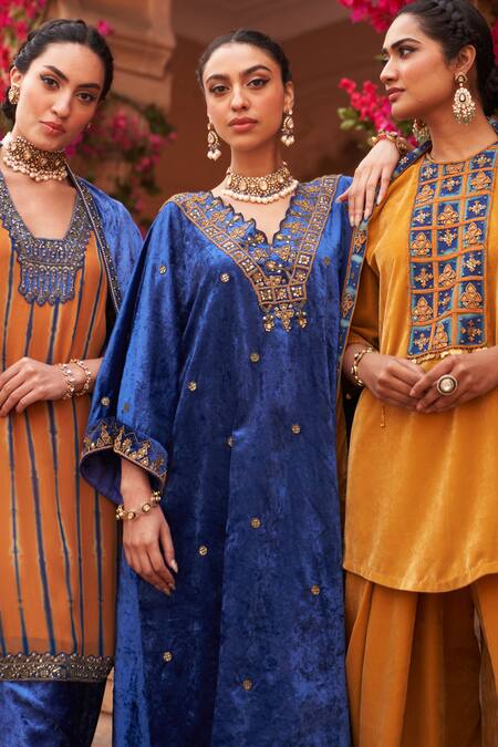 Reeti Arneja_Blue Velvet Beads, Embroidery V-neck Syahi Tribal Kurta With Pant _at_Aza_Fashions