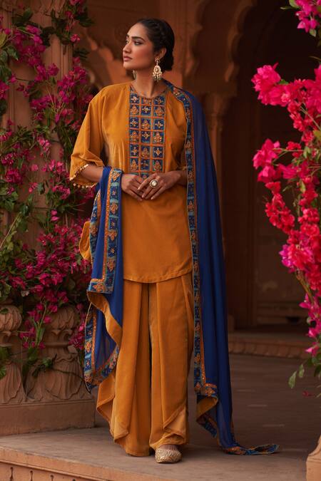 Buy_Reeti Arneja_Yellow Velvet, Chiffon Beads Round Neck Rabiya Hand Embellished Kurta Salwar Set _Online_at_Aza_Fashions