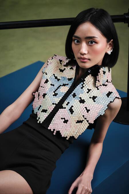 Pankaj & Nidhi Black Wool Applique High Neck Pixilated Floral Work Crop Top Online at Aza Fashions Pankaj & Nidhi_Black Wool Applique High Neck Pixilated Floral Work Crop Top _Online_at_Aza_Fashions