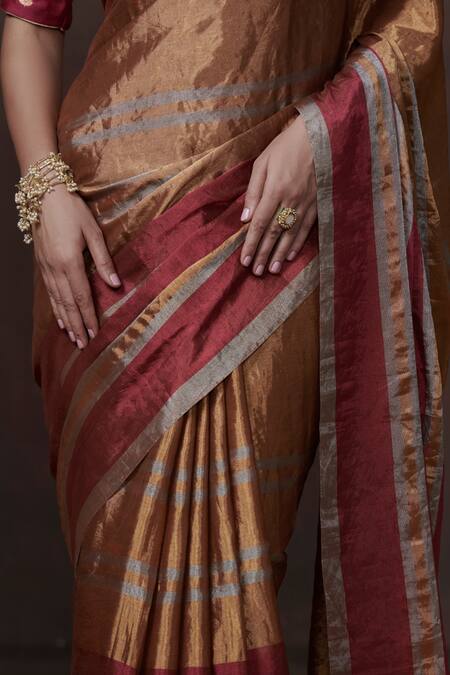 Buy_Dressfolk_Gold Tissue Stripe Border Handwoven Saree With Running Blouse _Online_at_Aza_Fashions