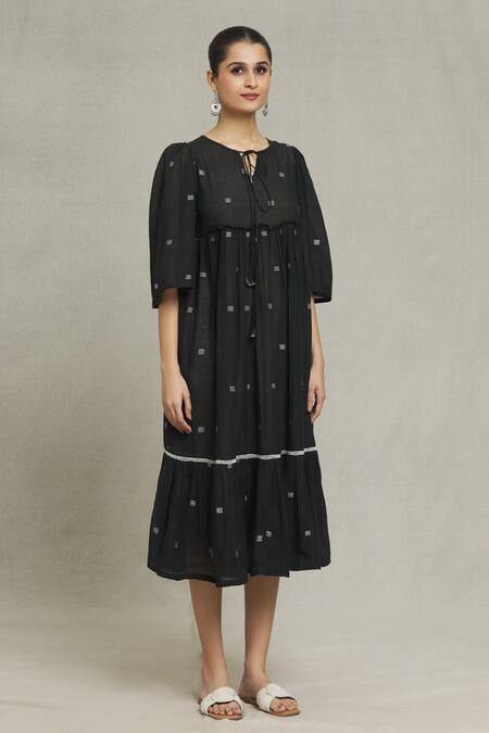 Buy_Naintara Bajaj_Black Jacquard Keyhole Neck Bella Geometric Print Dress _Online_at_Aza_Fashions