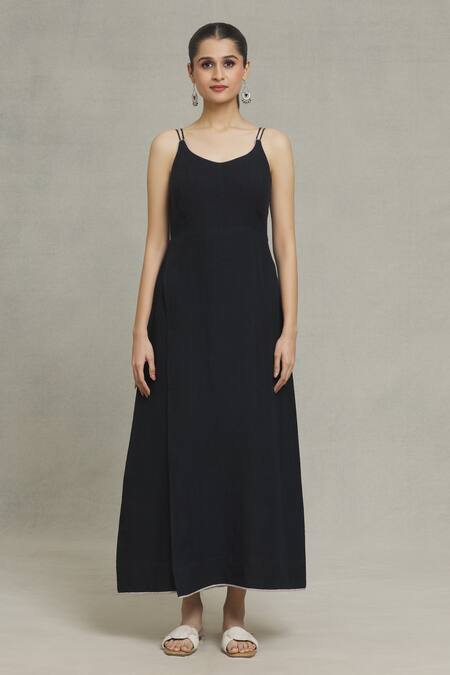 Naintara Bajaj Black Linen Scoop Neck Belcia Plain Dress at Aza Fashions Naintara Bajaj_Black Linen Scoop Neck Belcia Plain Dress _at_Aza_Fashions