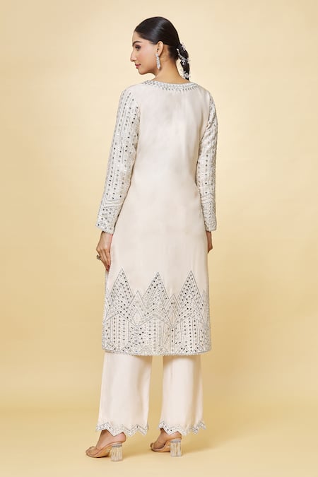 Priyaa Embroidered Kurta Trouser Set 