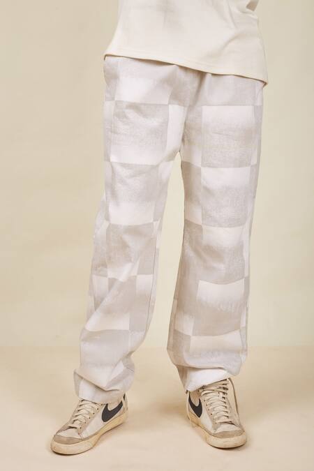 Banana Labs White Denim Graded Checkered Block Print Pant Online at Aza Fashions Banana Labs_White Denim Graded Checkered Block Print Pant _Online_at_Aza_Fashions
