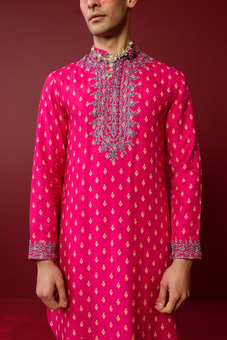 Ridhimaa Gupta_Fuchsia Viscose, Cotton Embroidery Shambhu Butti Pattern Kurta With Pant _Online_at_Aza_Fashions