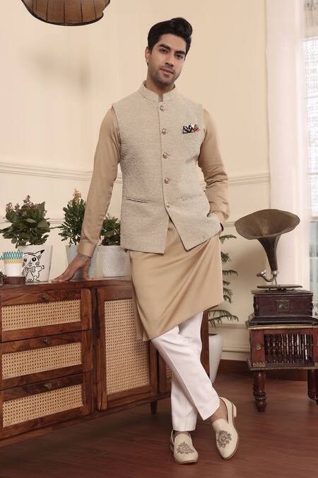 Kustomeyes_Beige Silk, Cotton Sequins, Embroidery Floral Bundi And Kurta Set _at_Aza_Fashions