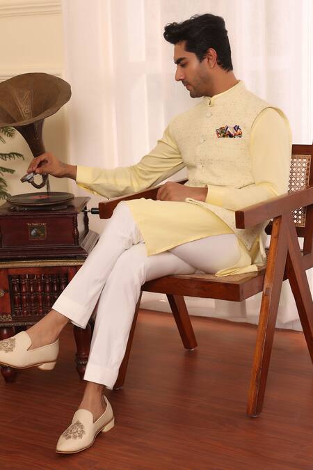 Kustomeyes Yellow Silk, Cotton Sequins, Embroidery Thread Bundi And Kurta Set at Aza Fashions Kustomeyes_Yellow Silk, Cotton Sequins, Embroidery Thread Bundi And Kurta Set _at_Aza_Fashions