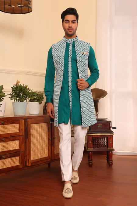 Kustomeyes_Green Silk, Cotton Embroidery Thread Work Shrug And Kurta Set _Online_at_Aza_Fashions