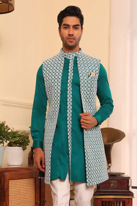 Buy Kustomeyes Green Silk, Cotton Embroidery Thread Work Shrug And Kurta Set Online at Aza Fashions Buy_Kustomeyes_Green Silk, Cotton Embroidery Thread Work Shrug And Kurta Set _Online_at_Aza_Fashions