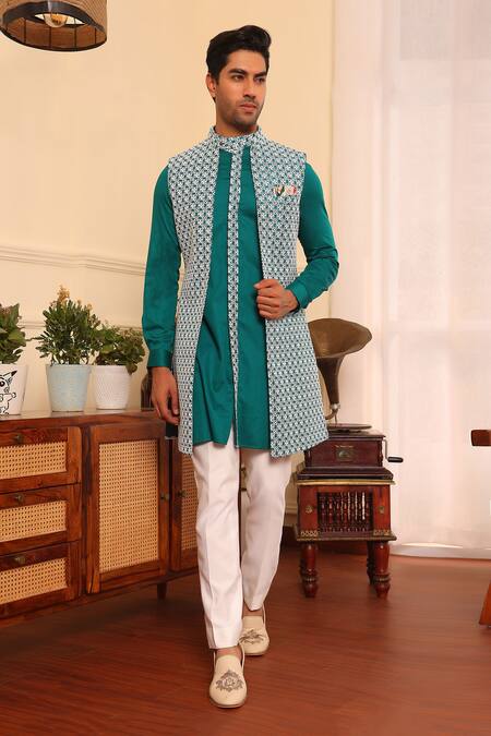 Shop_Kustomeyes_Green Silk, Cotton Embroidery Thread Work Shrug And Kurta Set _Online_at_Aza_Fashions