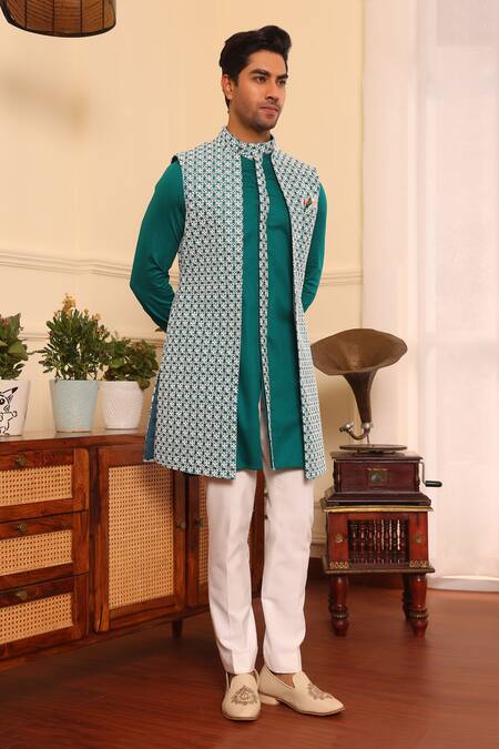Buy_Kustomeyes_Green Silk, Cotton Embroidery Thread Work Shrug And Kurta Set 