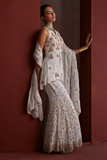 Tarini Vij_White Georgette Pearls, Faiza Floral Blossom Dabka Peplum Kurta Sharara Set _Online_at_Aza_Fashions