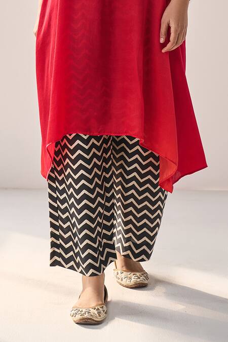 Label Mansi Nagdev_Red Modal, Silk Beads Mandarin Collar Esmeray Asymmetric Ombre Kurta With Pant _Online_at_Aza_Fashions