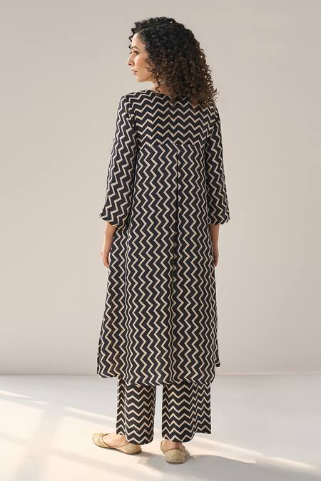 Label Mansi Nagdev Zia Chevron Print Kurta With Pant 
