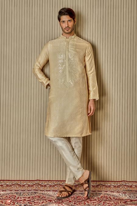 Asuka Mughal Pattern Jacquard Kurta Set 