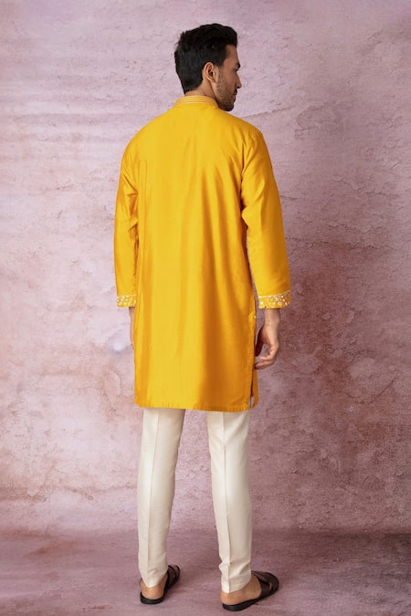 Asuka Geometric Resham & Mirror Embroidered Kurta Set 