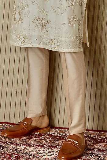 Asuka Cream Chanderi Silk Sequins, Embroidery Floral Dabka Kurta Set Online at Aza Fashions Asuka_Cream Chanderi Silk Sequins, Embroidery Floral Dabka Kurta Set _Online_at_Aza_Fashions