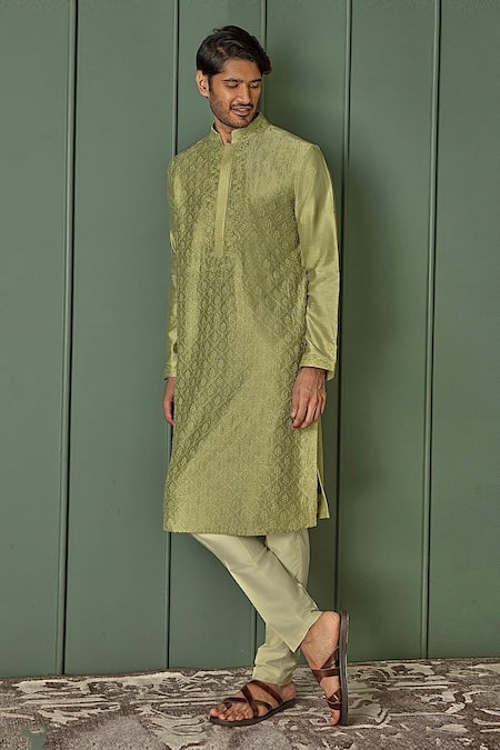 Asuka Floral Jaal Embroidered Kurta Set 