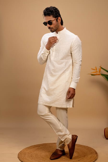 Agape Ivory Silk Embroidered Thread On Kurta And Churidar Set 