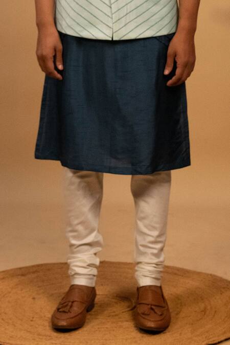 Buy Agape Blue Silk Embroidery Geometric Bundi Kurta Set Online at Aza Fashions Buy_Agape_Blue Silk Embroidery Geometric Bundi Kurta Set_Online_at_Aza_Fashions