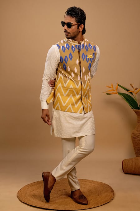 Agape Abstract Print Bundi Embroidered Kurta Set 