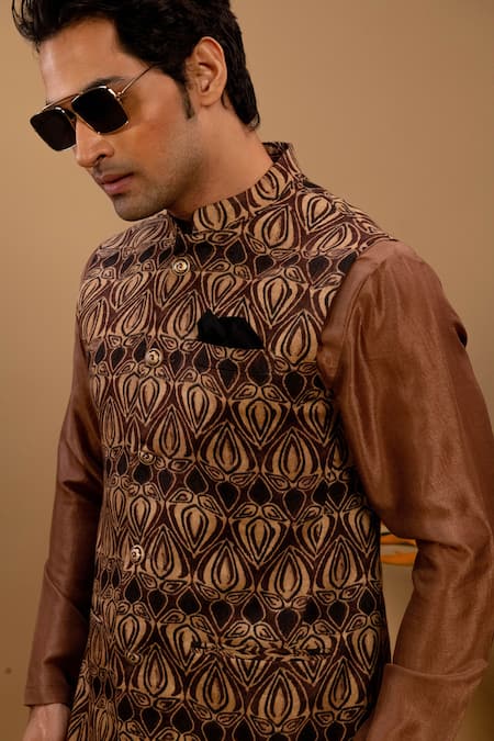 Buy_Agape_Brown Silk Geometric Printed Bundi Kurta Set_Online_at_Aza_Fashions