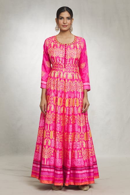 Samyukta Singhania_Pink Chiffon Embroidery Round Neck Foliage Print Anarkali With Dupatta _at_Aza_Fashions