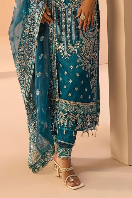 Buy_Lashkaraa_Green Net, Satin Beads, Embroidery Round Neck Geometric Kurta Set _Online_at_Aza_Fashions
