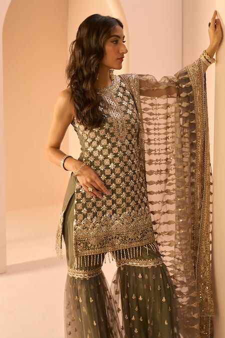 Buy_Lashkaraa_Gray Net, Linen Beads, Embroidery Round Neck Dark Grey Checkered Kurta Set_Online_at_Aza_Fashions