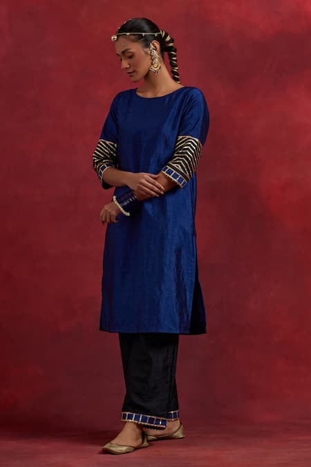 The Indian Cause Blue Silk Gota Patti Round Neck Jennifer Cuff Embroidered Straight Kurta Online at Aza Fashions The Indian Cause_Blue Silk Gota Patti Round Neck Jennifer Cuff Embroidered Straight Kurta_Online_at_Aza_Fashions