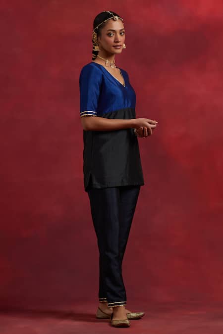 Buy_The Indian Cause_Blue Silk Gota Patti V-neck Sadhna Colour Block Kurta Pant Set_Online_at_Aza_Fashions