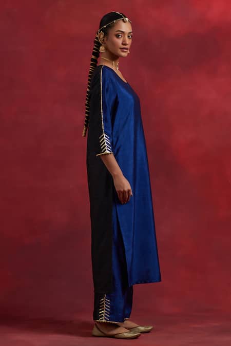 Buy_The Indian Cause_Blue Silk Gota Patti Round Neck Colour Block Kurta_Online_at_Aza_Fashions