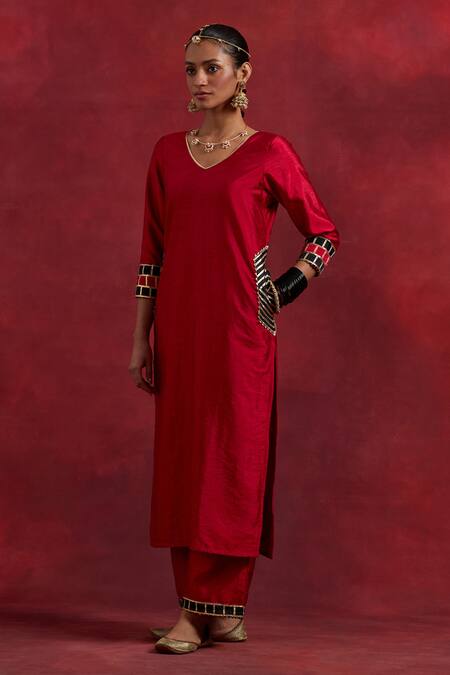 Buy The Indian Cause Red Silk Gota Patti Round Neck Mira Raw Vivid Kurta With Pant Online at Aza Fashions Buy_The Indian Cause_Red Silk Gota Patti Round Neck Mira Raw Vivid Kurta With Pant_Online_at_Aza_Fashions