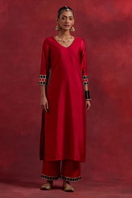 The Indian Cause_Red Silk Gota Patti Round Neck Mira Raw Vivid Kurta Pant Set_Online_at_Aza_Fashions