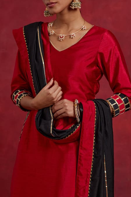 The Indian Cause_Red Silk Gota Patti Round Neck Mira Raw Vivid Kurta Pant Set_at_Aza_Fashions