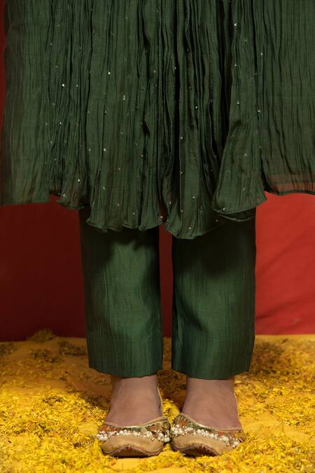 Mithi Supari Green Malai Chanderi Embellished Mirror V Neck Meer Gathered Kurta And Pant Set at Aza Fashions Mithi Supari_Green Malai Chanderi Embellished Mirror V Neck Meer Gathered Kurta And Pant Set _at_Aza_Fashions