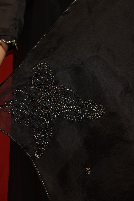 Shop_Mithi Supari_Black Pure Silk Chanderi Embroidered Sequin V Neck Neckline Kurta Set 