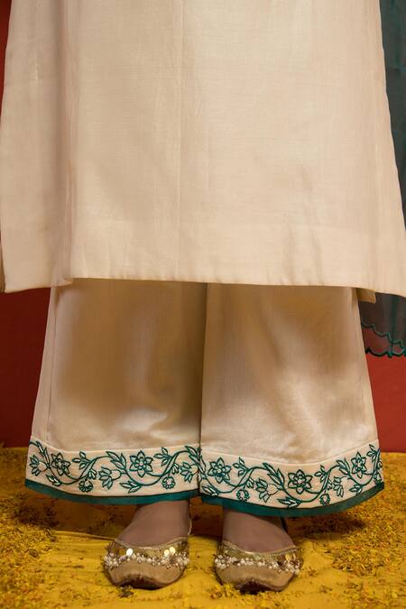 Mithi Supari Ivory Pure Silk Chanderi Embroidered Resham Round Kurta Set at Aza Fashions Mithi Supari_Ivory Pure Silk Chanderi Embroidered Resham Round Kurta Set _at_Aza_Fashions