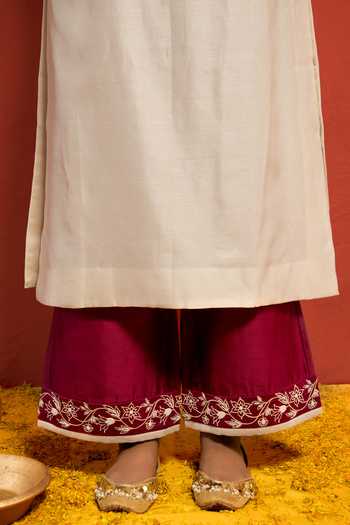Mithi Supari Ivory Pure Silk Chanderi Embroidered Resham Round Neckline Kurta Set at Aza Fashions Mithi Supari_Ivory Pure Silk Chanderi Embroidered Resham Round Neckline Kurta Set _at_Aza_Fashions