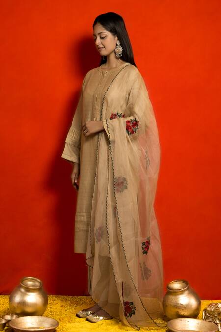 Mithi Supari_Beige Pure Silk Chanderi Embroidered Bagh Butta Round Pintuck Kurta Set _Online_at_Aza_Fashions