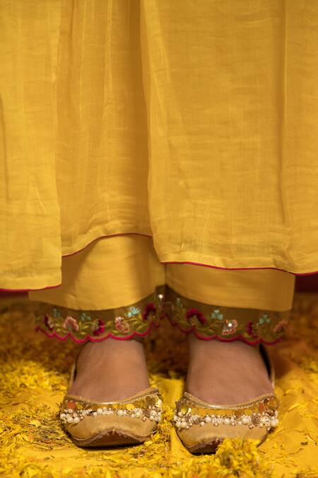 Mithi Supari_Yellow Pure Malai Chanderi Embroidered Resham Pleated Anarkali Set With Dupatta _at_Aza_Fashions