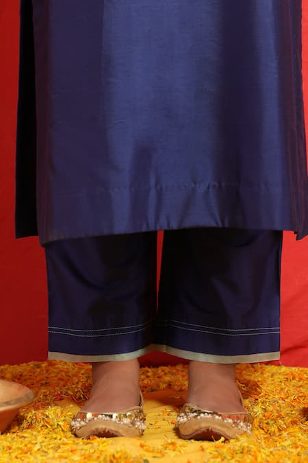 Mithi Supari_Blue Pure Silk Embroidered And Woven Resham Thread Work & Stripe Yoke Kurta Set _at_Aza_Fashions