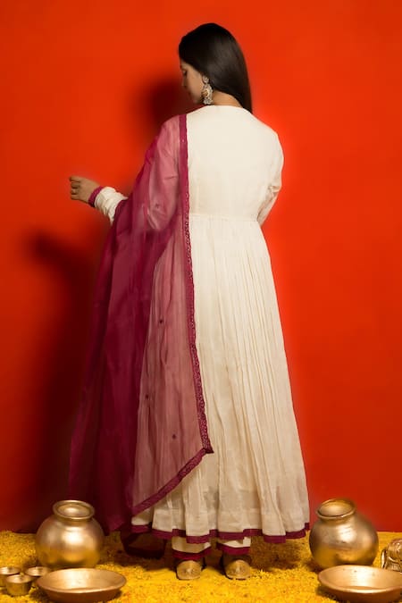 Mithi Supari Pleated Anarkali Set With Thread Embroidered Dupatta 