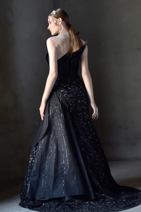 Geisha Designs Thea Fit & Flared 3D Floral Embroidered Gown 